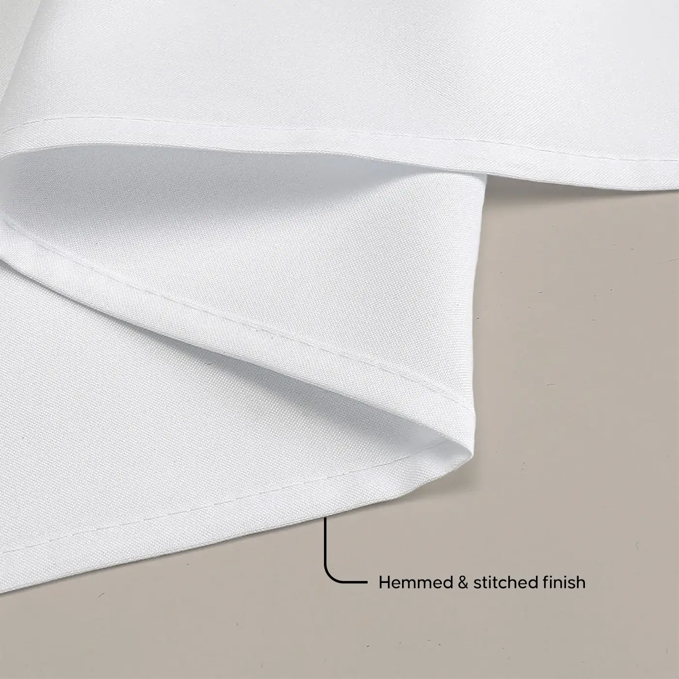 Tablecloths: hemmed and stitched finish